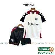 Quần Áo Bóng Đá Trẻ Em MU Training Trắng Đỏ Thun Mè Đồ Đá Banh Cho Bé Thể Thao Đương Đại
