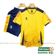 Quần Áo Bóng Đá Thiết Kế Vevoca Varel Vàng Thun Mè Cao Cấp Thoáng Khí Thể Thao Đương Đại