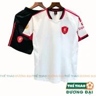 Quần Áo Bóng Đá The Kop Trắng 2025 2026 Thun Mè S-Comf Thoáng Khí Thể Thao Đương Đại